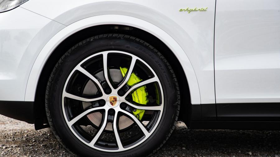 Детали экстерьера Porsche Cayenne E-Hybrid (PO536) 2018 года  (WW) (фото 54 из 85)